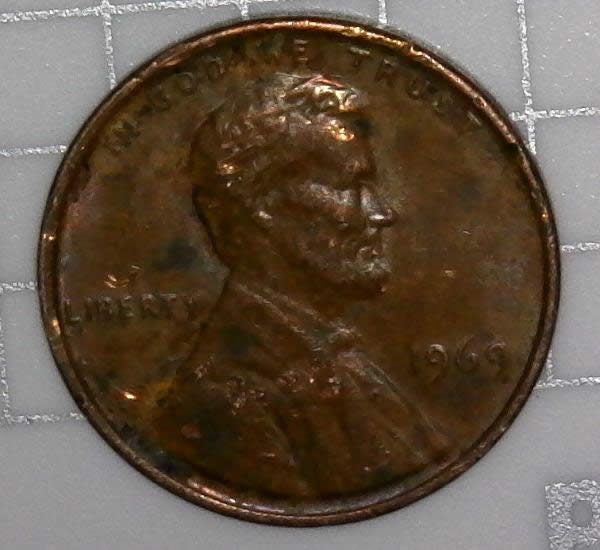 1969-P-Lincoln-Cent-With-Die-Break?-Area-Didn't-Come-Off-With-Toothpick